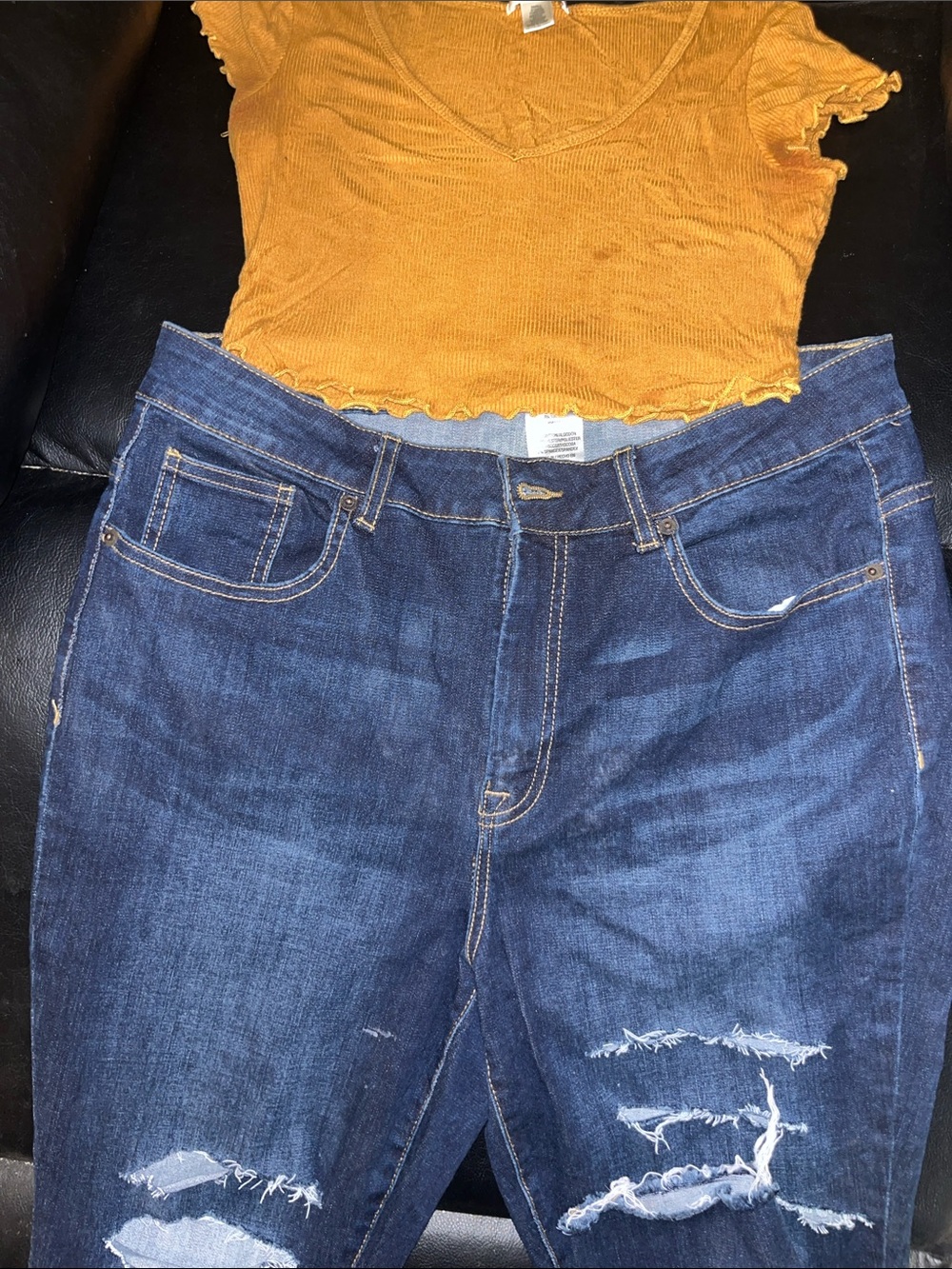Dark Blue Distressed Women’s Jeans - Classic Casual set (Nicky remake)